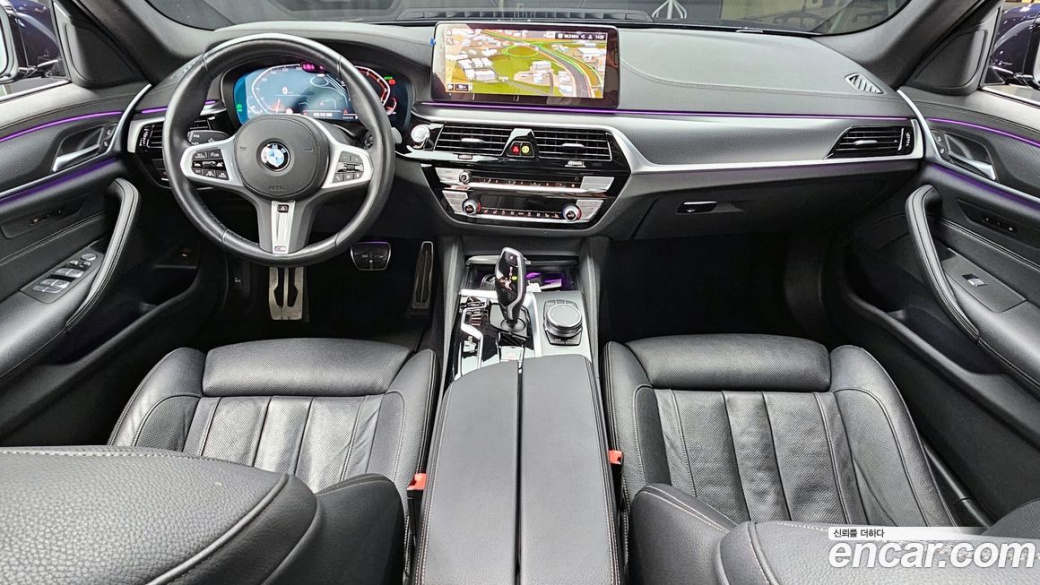 BMW 5-Series 520i M Sport, 2023