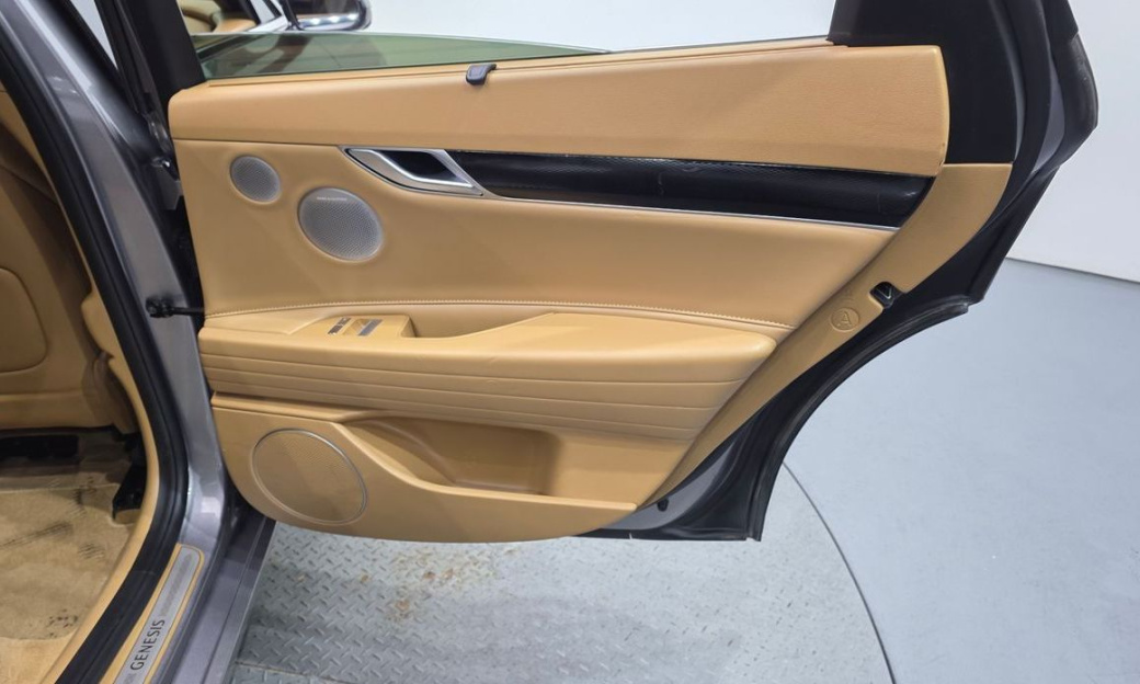 Genesis G80 Gasoline 2.5 Turbo AWD, 2025