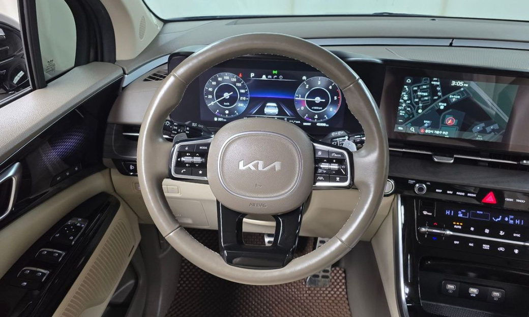 Kia Carnival 9-Seater Signature, 2023