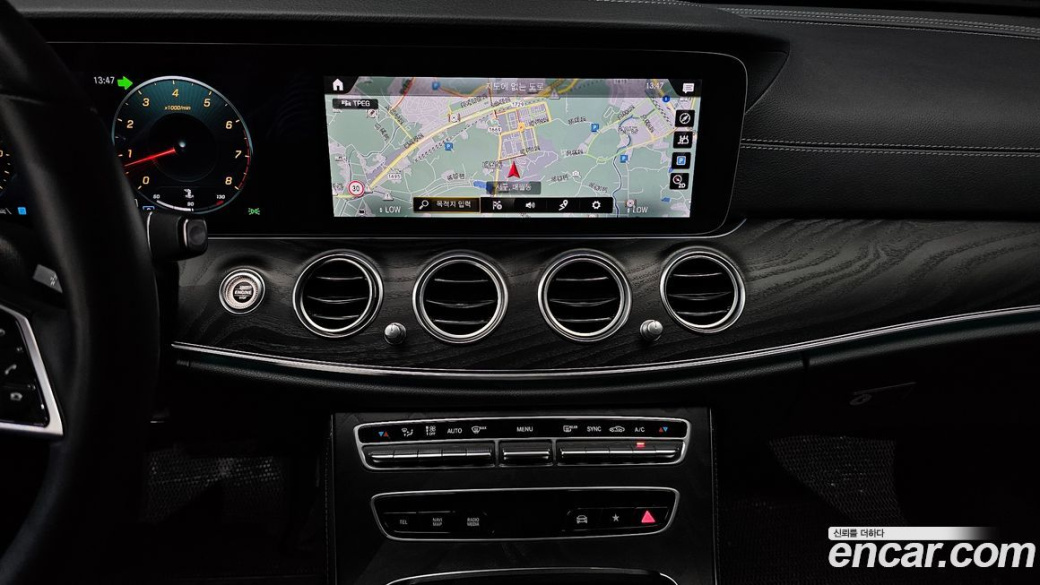 Mercedes-Benz E-Class E250 AMG Line, 2023