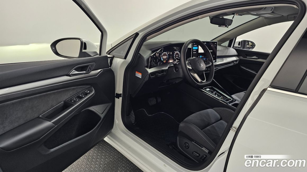 Volkswagen Golf 2.0 TDI Premium, 2025