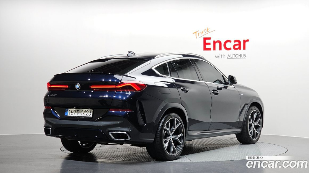 BMW X6 xDrive40i M Sport, 2022