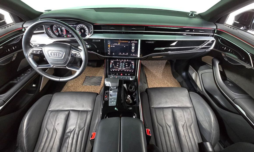 Audi A8 55 TFSI Quattro LWB, 2021