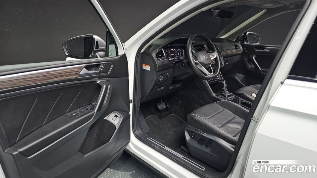 Volkswagen Tiguan 2.0 TSI Prestige, 2023