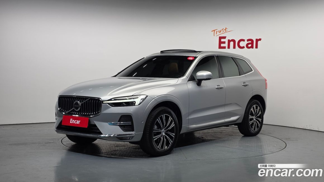 Volvo XC60 B5 Inscription, 2022