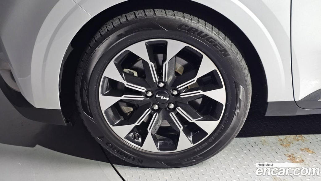 Kia Carnival 7-Seater Signature, 2023