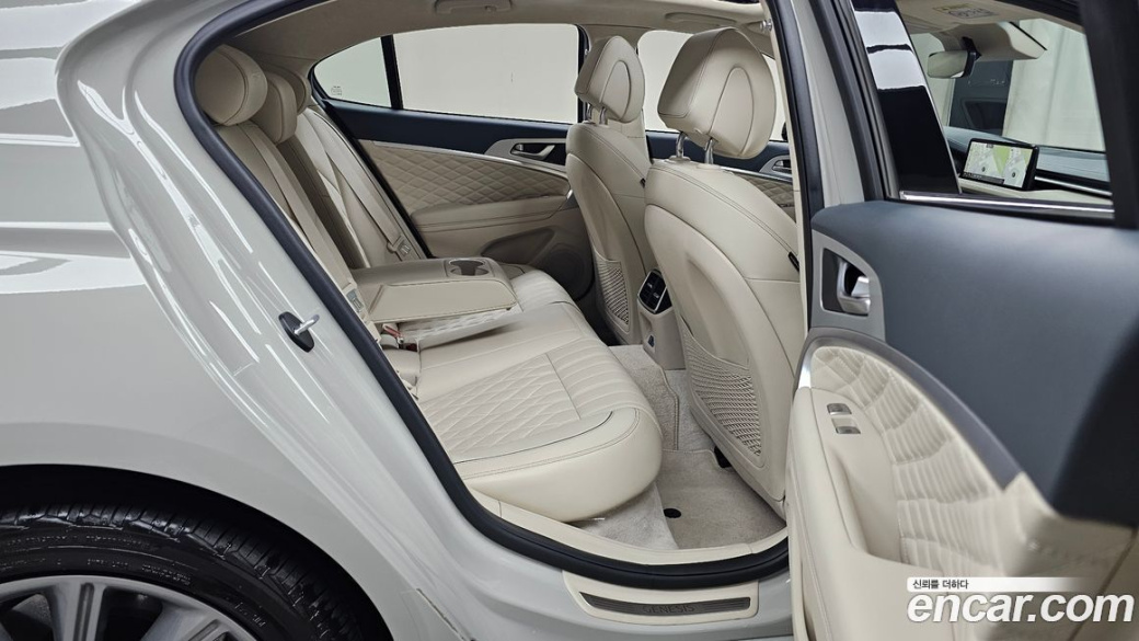 Genesis G70 Gasoline 2.5T 4WD, 2024