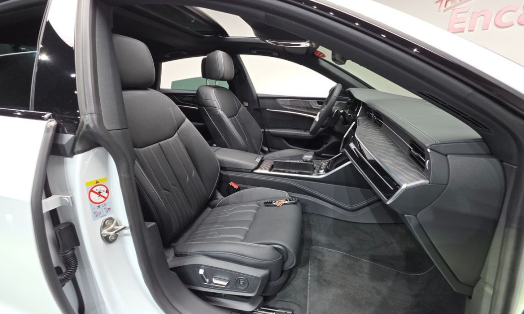 Audi A7 55 TFSI Quattro Premium, 2025