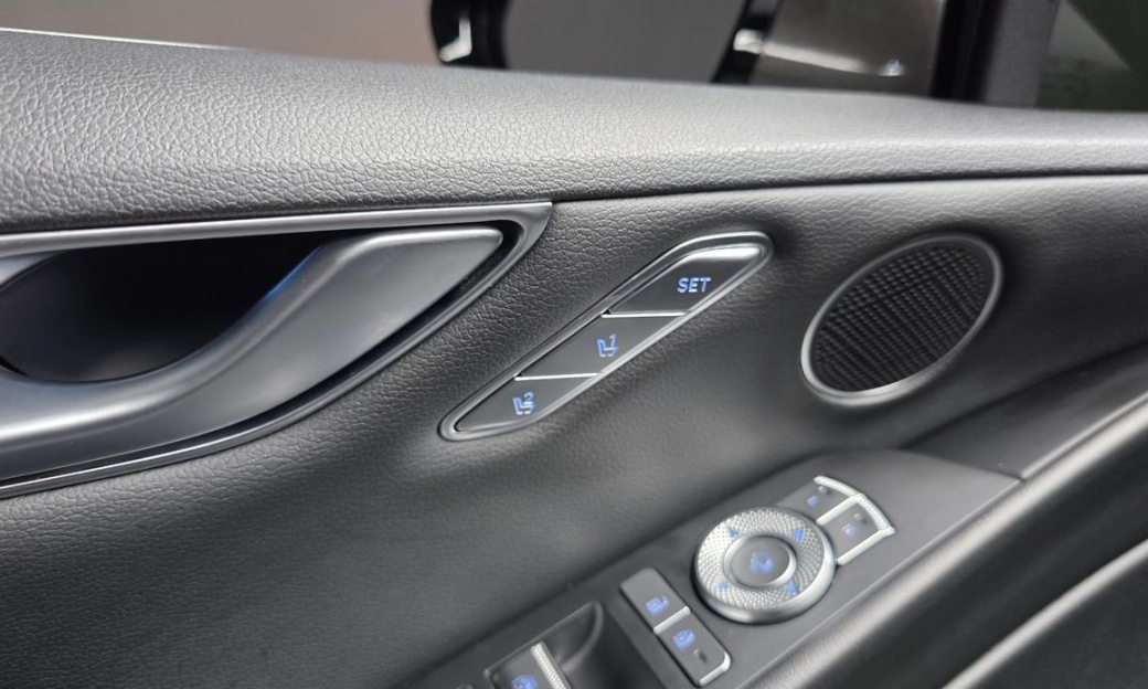 Genesis G80 Gasoline 2.5 Turbo AWD, 2024