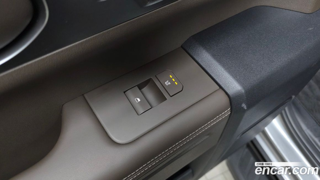 Kia Tasman 2.5T Gasoline 4WD, 2026