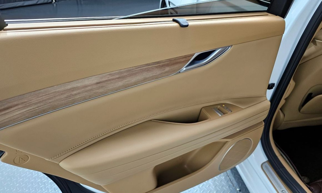 Genesis G80 Gasoline 2.5 Turbo AWD, 2025