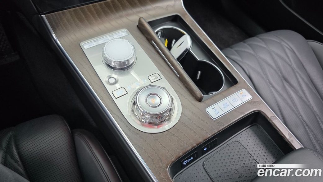 Genesis G80 Gasoline 2.5 Turbo AWD, 2025