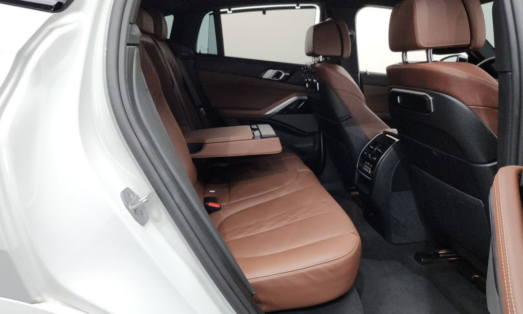 BMW X6 xDrive40i M Sport, 2025