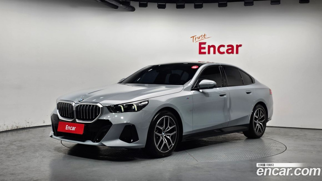 BMW 5-Series 520i M Sport, 2024