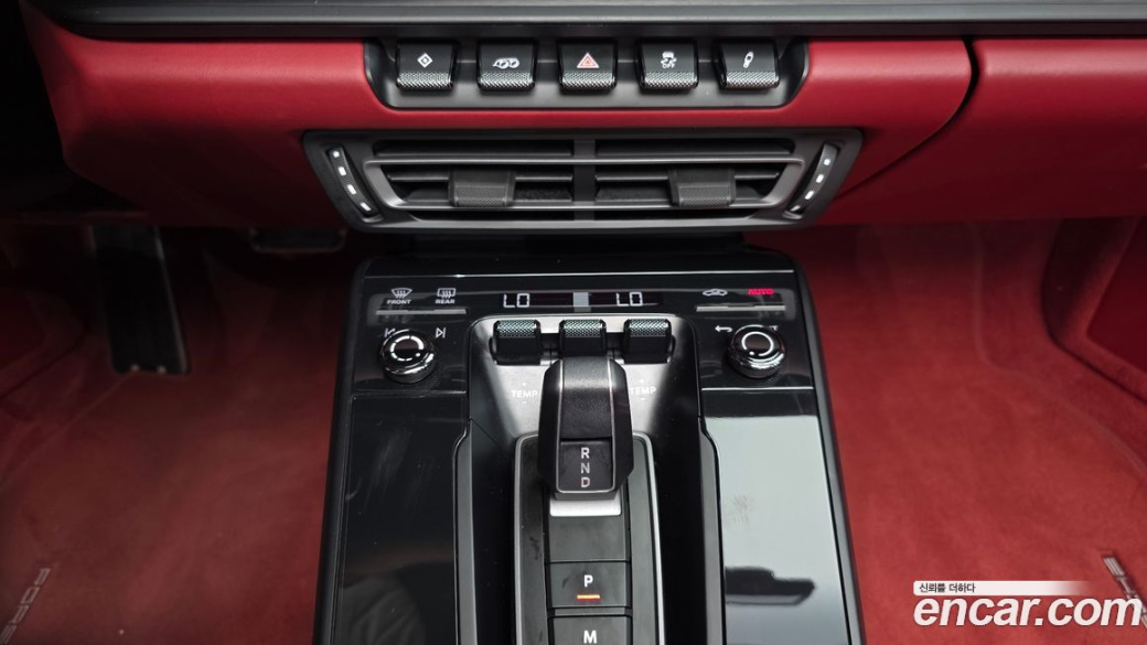 Porsche 911 Carrera 4 GTS Cabriolet, 2022
