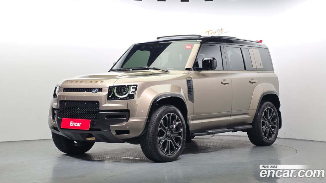 Land Rover Defender 110 P635 Octa, 2025