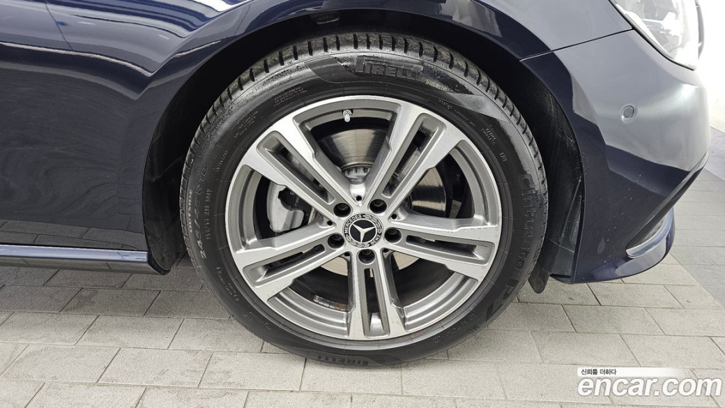 Mercedes-Benz E-Class E250 Avantgarde, 2023