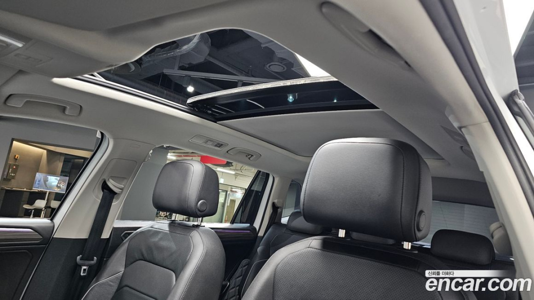 Volkswagen Tiguan 2.0 TSI Prestige, 2022