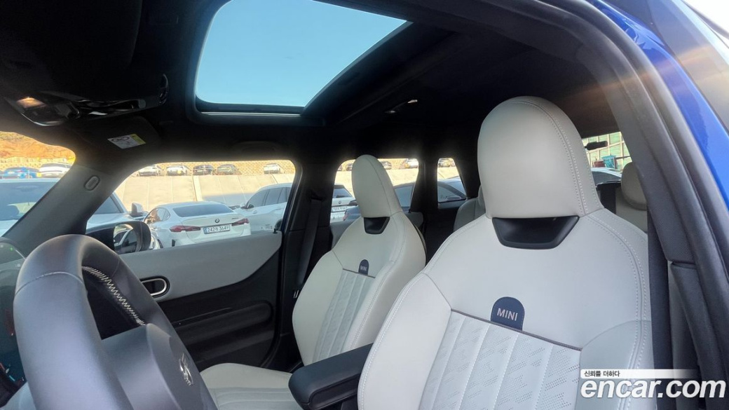 Mini Cooper 5 Door Favoured, 2025