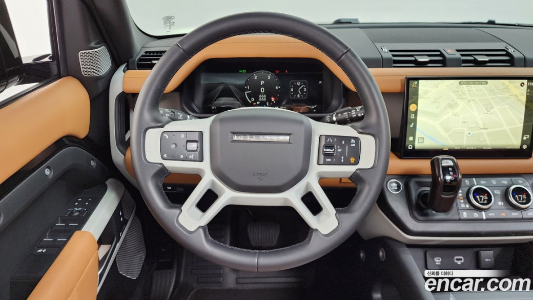 Land Rover Defender 130 D300 X-Dynamic HSE, 2023