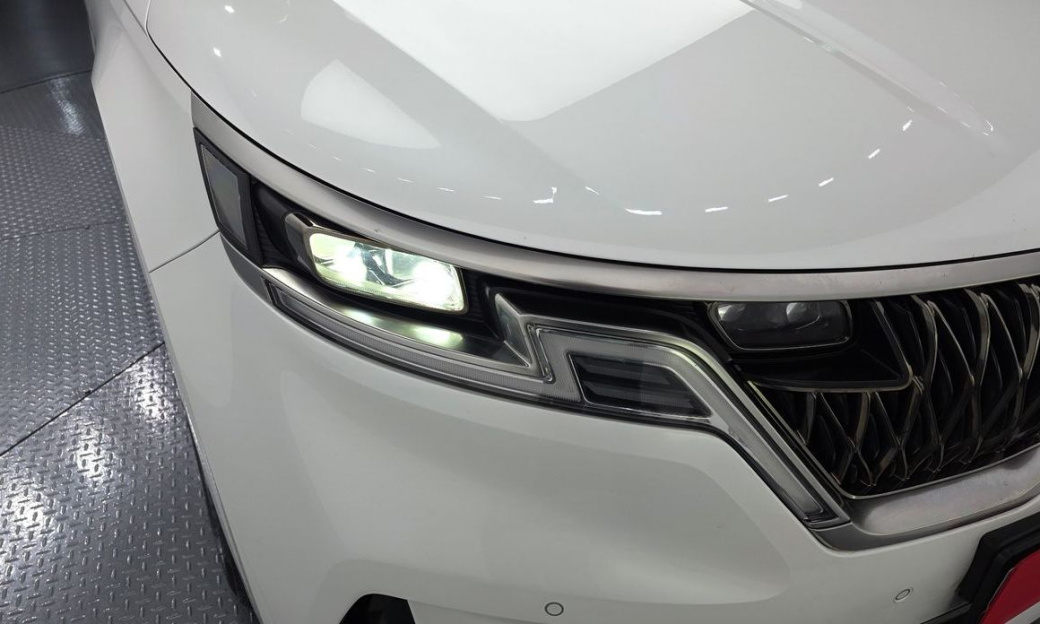 Kia Carnival 7-Seater Signature, 2023