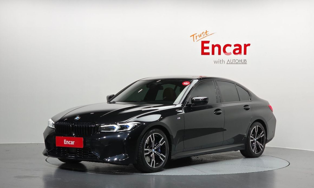 BMW 3-Series 320i M Sport, 2025