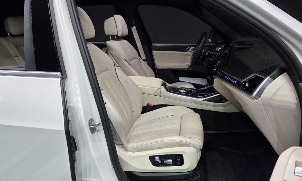 BMW X7 xDrive 40d M Sport 7 STR, 2025