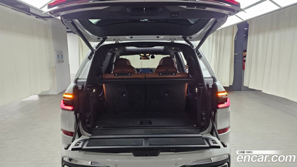 BMW X7 xDrive 40i M Sport 6STR, 2024