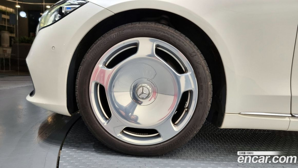 Mercedes-Benz S-Class Maybach S580 4MATIC, 2022