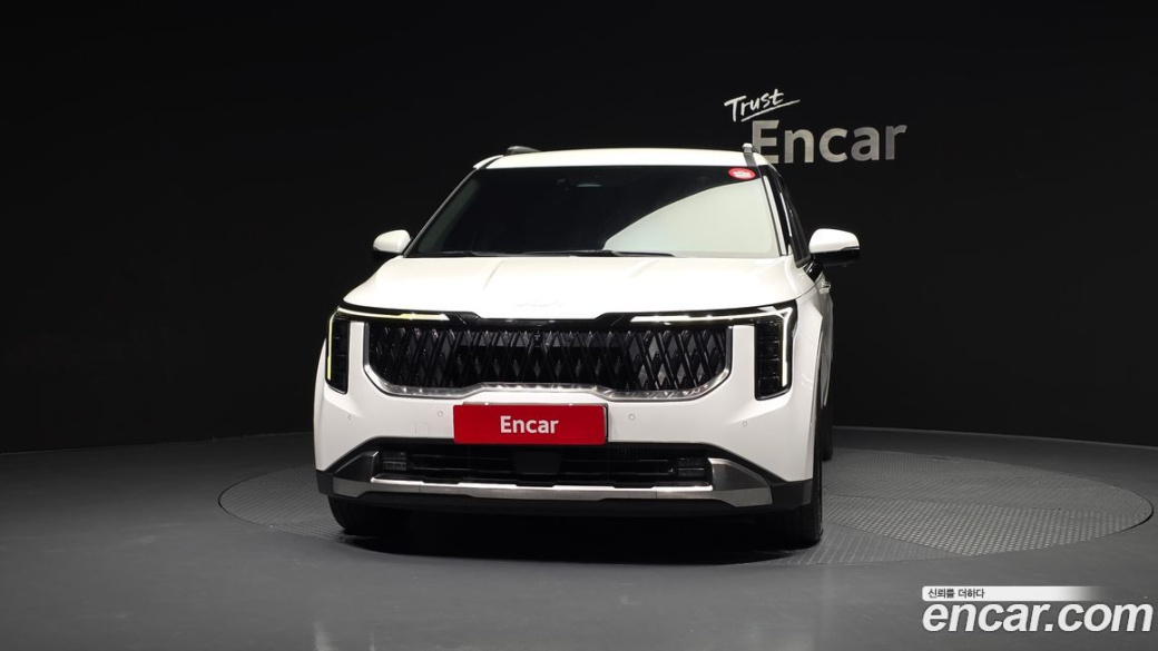 Kia Carnival 9-Seater Signature, 2024