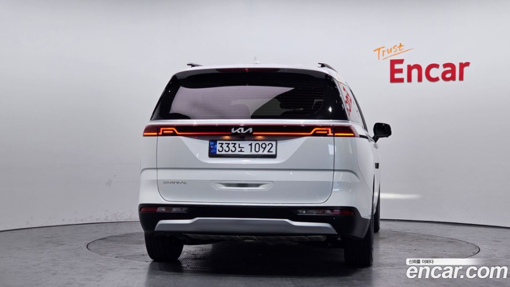 Kia Carnival 9-Seater Prestige, 2023
