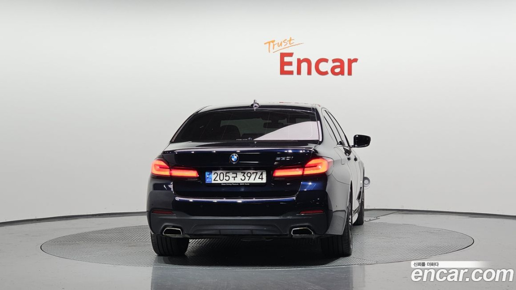 BMW 5-Series 530i M Sport Package, 2023