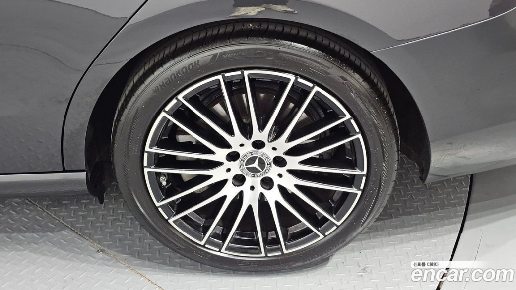 Mercedes-Benz C-Class C300 4MATIC Avantgarde, 2024