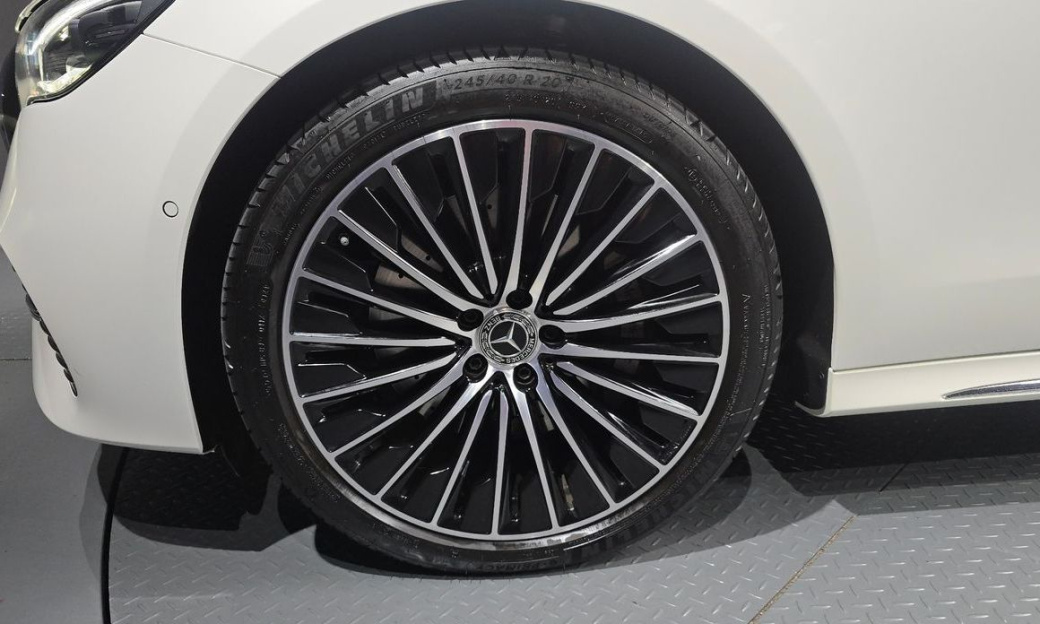 Mercedes-Benz E-Class E450 4MATIC Exclusive, 2024