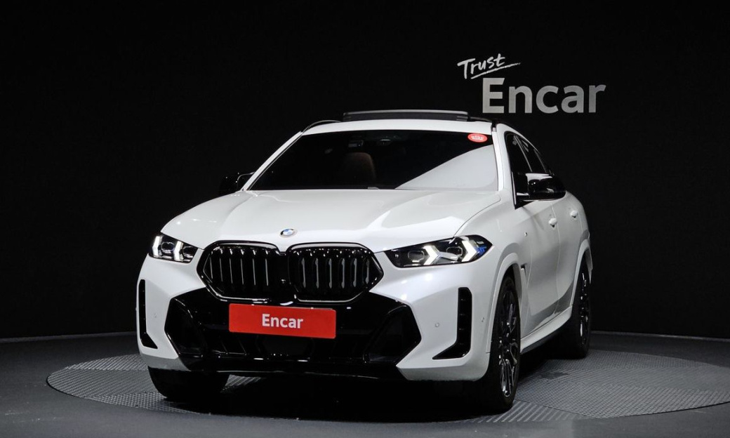 BMW X6 xDrive40i M Sport, 2025