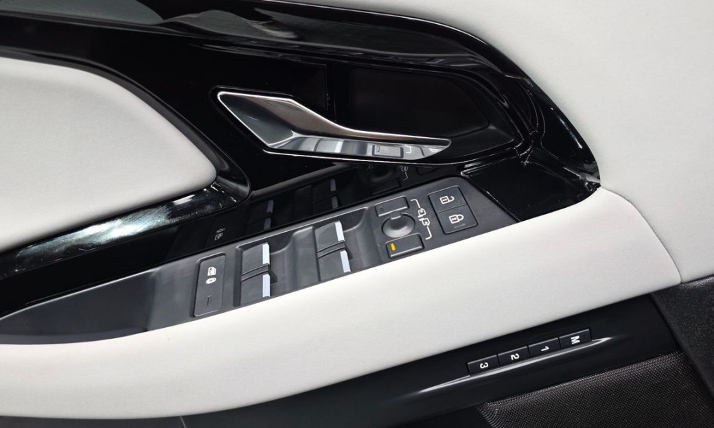 Land Rover Range Rover Evoque P250 Dynamic SE, 2024