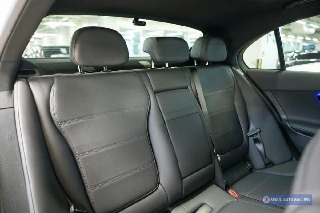Mercedes-Benz C-Class C300 4MATIC Avantgarde, 2024