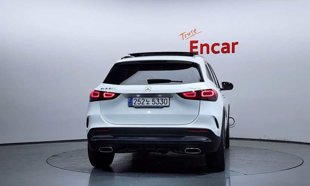 Mercedes-Benz GLA-Class GLA250 4MATIC, 2023