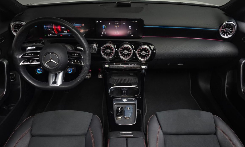 Mercedes-Benz A-Class AMG A35 4MATIC Sedan, 2024
