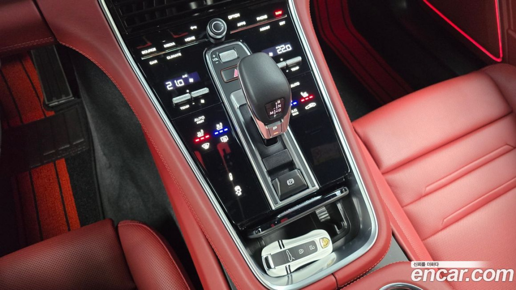 Porsche Panamera 4.0 GTS, 2024