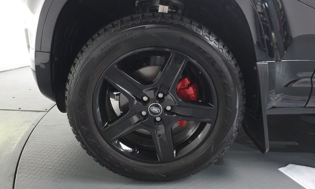 Land Rover Defender 90 D250 X-Dynamic SE, 2025