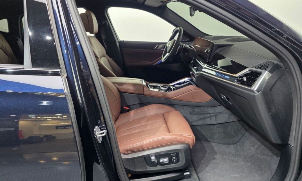 BMW X6 xDrive40i M Sport, 2025