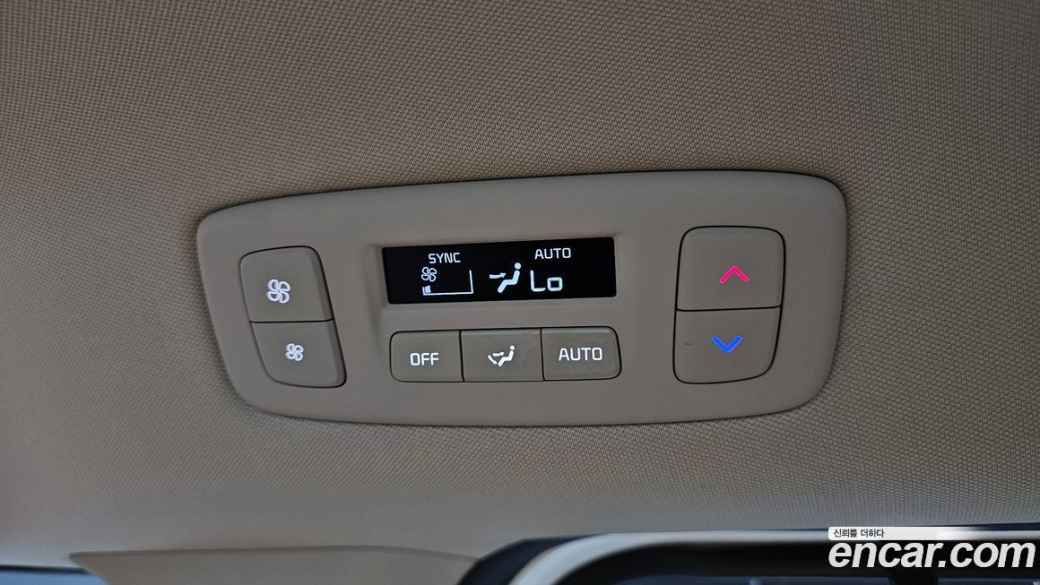 Kia Carnival 9-Seater Signature, 2023