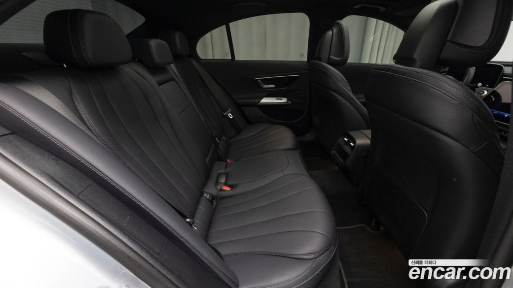 Mercedes-Benz E-Class E200 Avantgarde, 2025