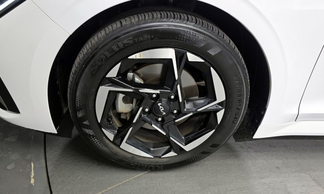 Kia K5 2.0, 2024