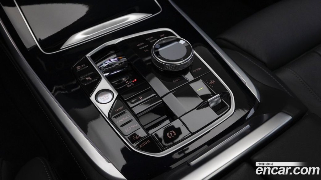 BMW X7 xDrive 40i Design Pure Excellence 6-Seater, 2024