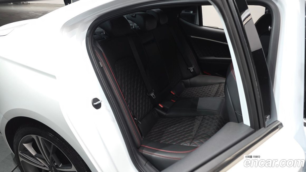 Genesis G70 Gasoline 2.5T 2WD, 2024