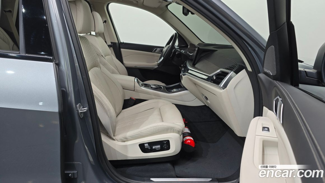 BMW X5 xDrive 40i xLine, 2025