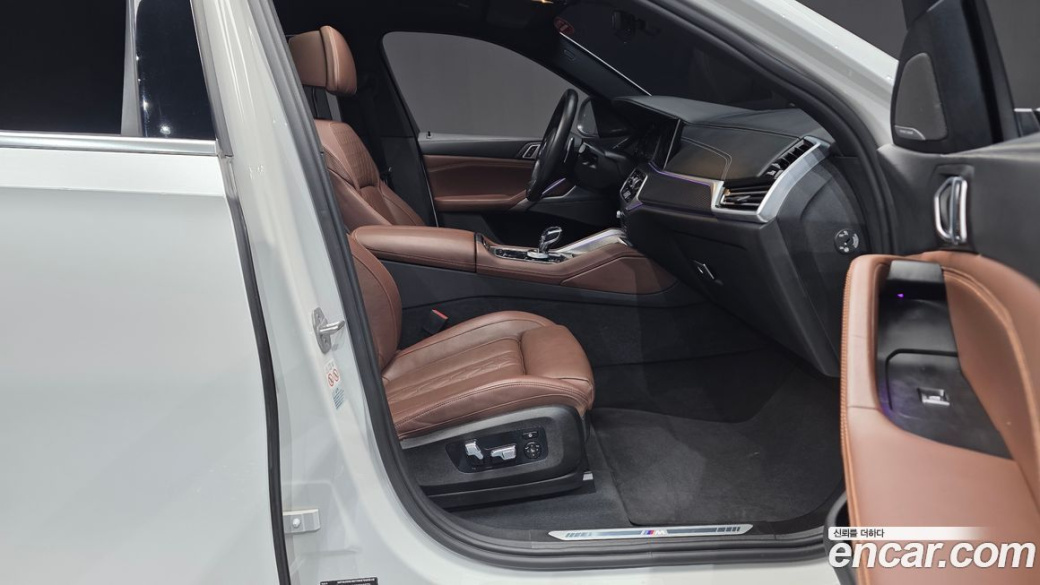 BMW X6 xDrive40i M Sport, 2023