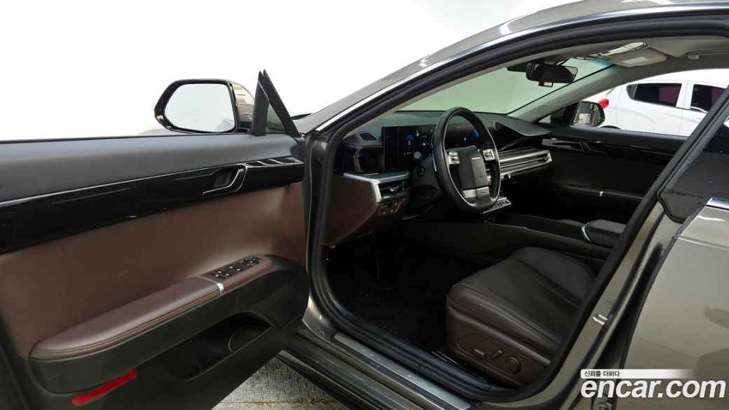 Hyundai Grandeur 2,5 Gasoline 2WD, 2023